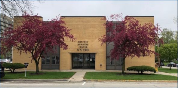 Win Win: 32 N West St, Waukegan, IL 60085